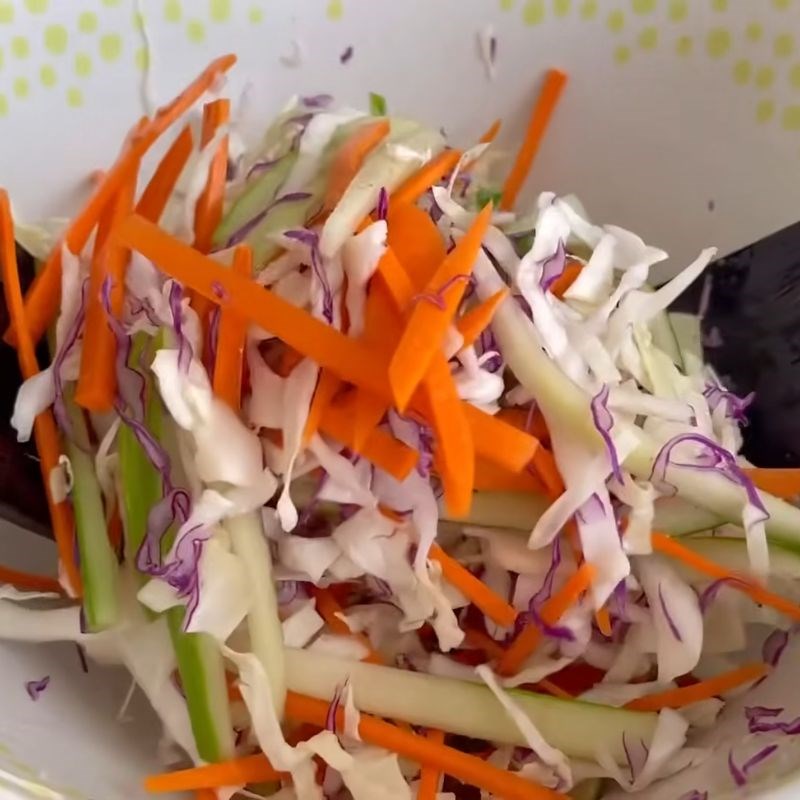 Bước 2 Ướp rau củ giữ độ giòn gỏi chay thập cẩm