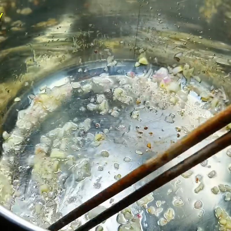 Bước 5 Xào vịt và nấu nước lèo nước dừa tươi vịt nấu khóm