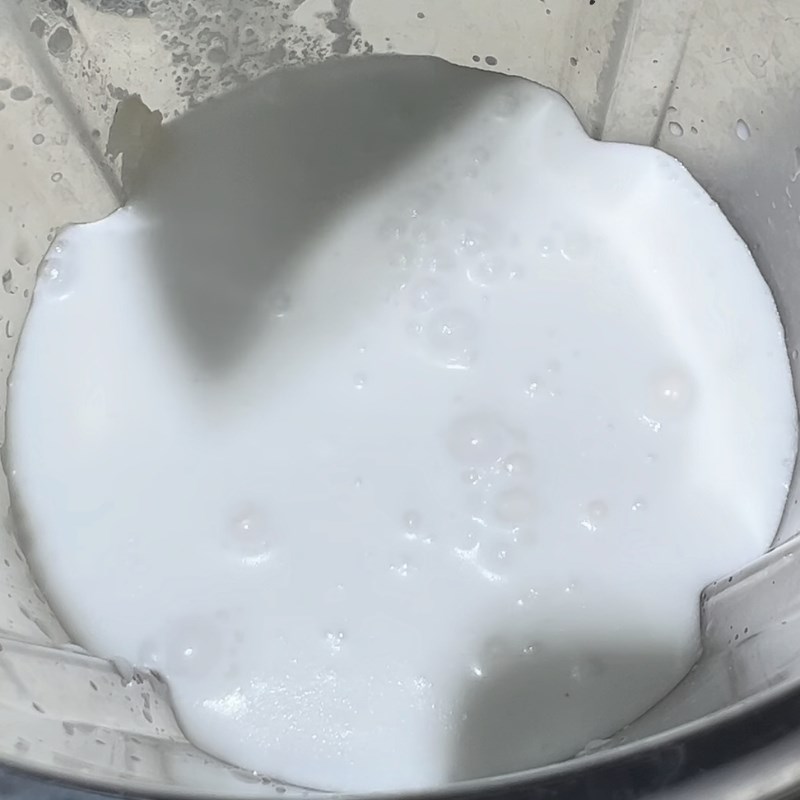Bước 2 Xay bột gạo nước cốt dừa Bánh bò truyền thống