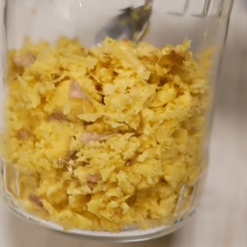 Bước 2 Xay hoặc băm gừng Gừng ngâm mật ong