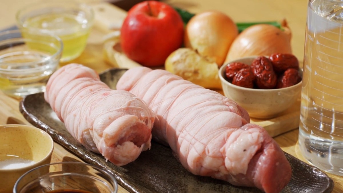 Nguyên liệu món ăn cách làm chân giò hầm hàn quốc (jokbal) mềm ngon chuẩn vị cực kỳ đơn giản