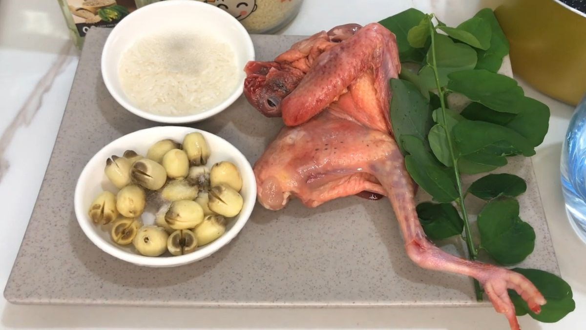 Nguyên liệu món ăn cháo chim bồ câu cho bé