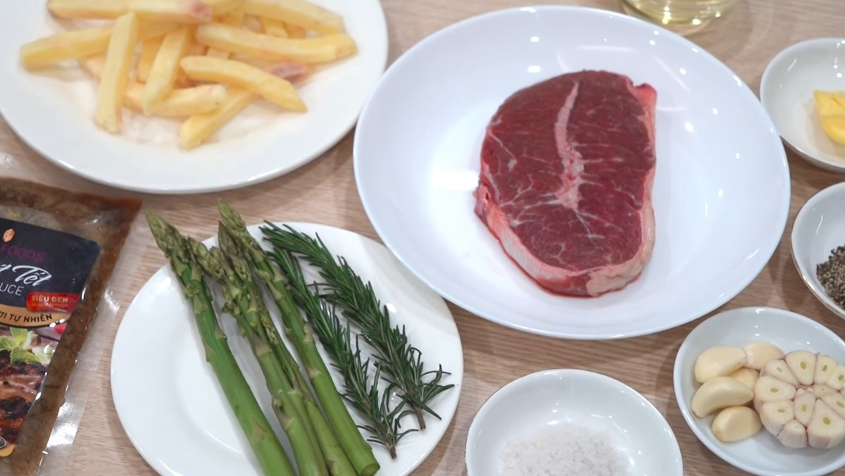 Nguyên liệu món ăn bí quyết làm thịt bò beefsteak mềm mọng chuẩn vị tại gia