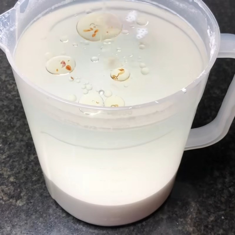 Bước 5 Khuấy bột bánh giò trên bếp Bánh giò