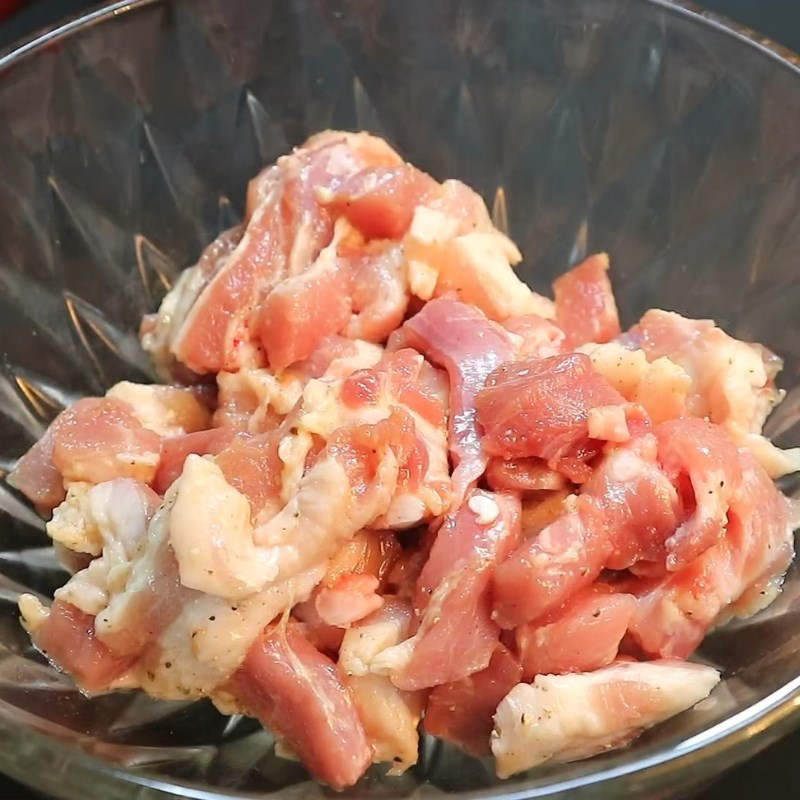 Bước 2 Cách ướp thịt ba chỉ đậm đà Thịt ba chỉ tẩm bột chiên giòn