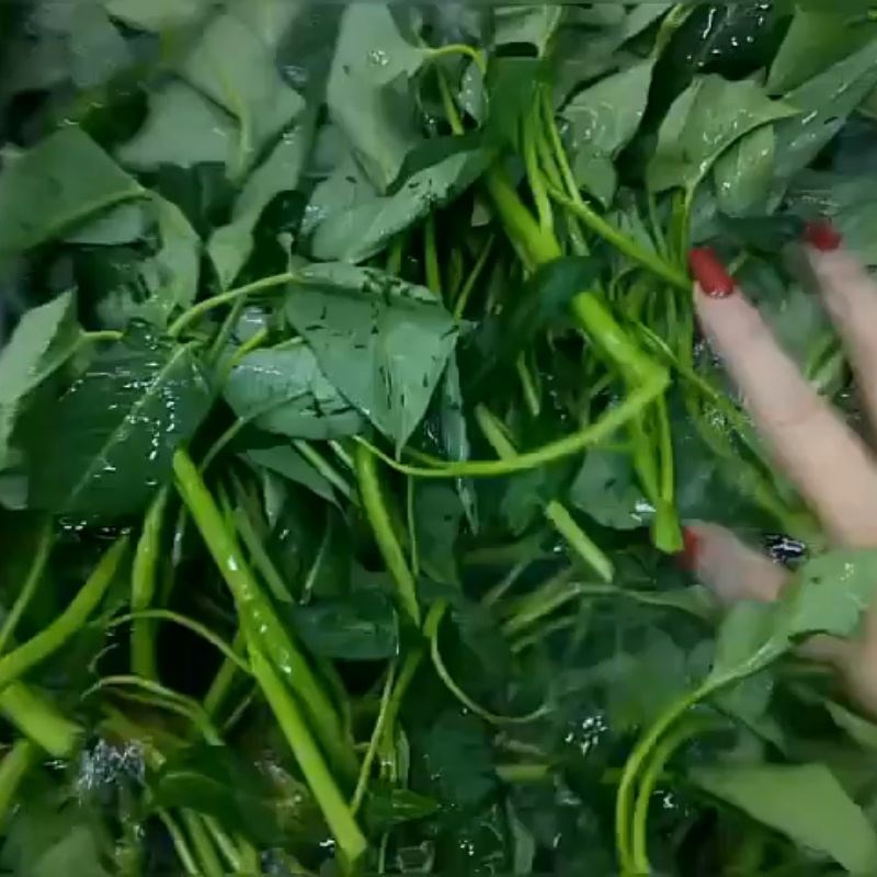 Bước 2 Chuẩn bị rau củ và gia vị lẩu cá vược