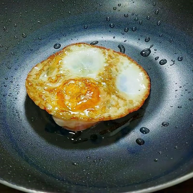 Bước 1 Chuẩn bị trứng ốp la Trứng sốt chua ngọt