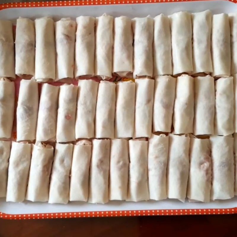 Bước 4 Cuốn chả giò giòn rụm Chả giò miền Tây
