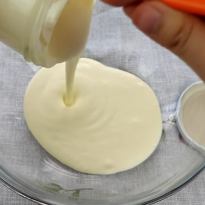 Bước 5 Đánh bông whipping cream để sử dụng whipping cream