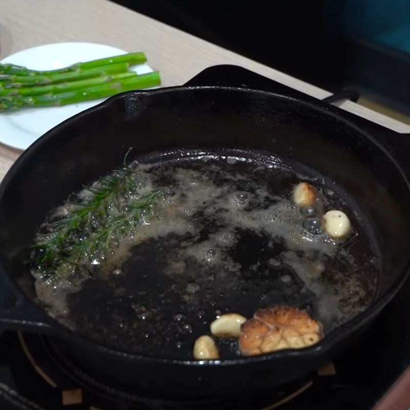 Bước 4 Để thịt nghỉ và chuẩn bị đồ ăn kèm Thịt bò beefsteak