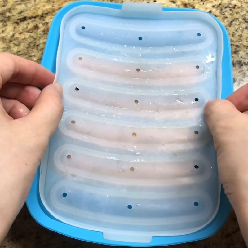 Bước 5 Hấp chín xúc xích Xúc xích cho bé