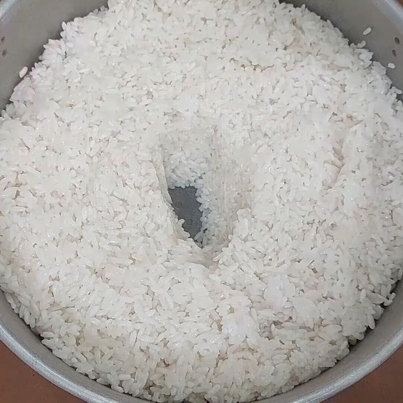 Bước 5 Hấp xôi trắng nước cốt dừa bằng xửng hấp xôi trắng nước cốt dừa