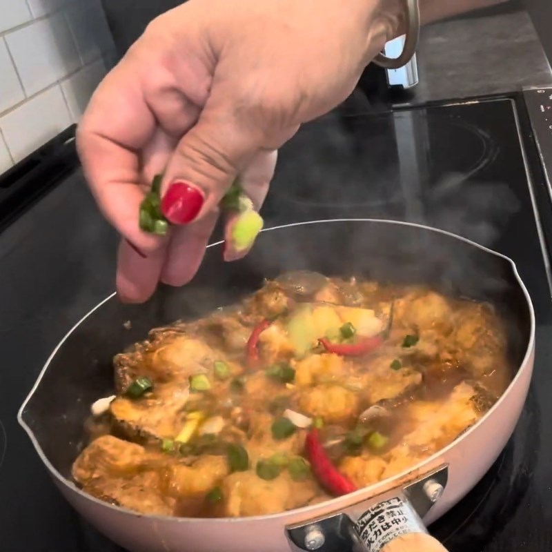 Bước 3 Kho cá tầm chuẩn vị Cá tầm kho