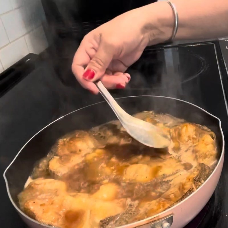 Bước 3 Kho cá tầm chuẩn vị Cá tầm kho