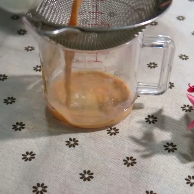 Bước 4 Lọc trà sữa Trà sữa nóng
