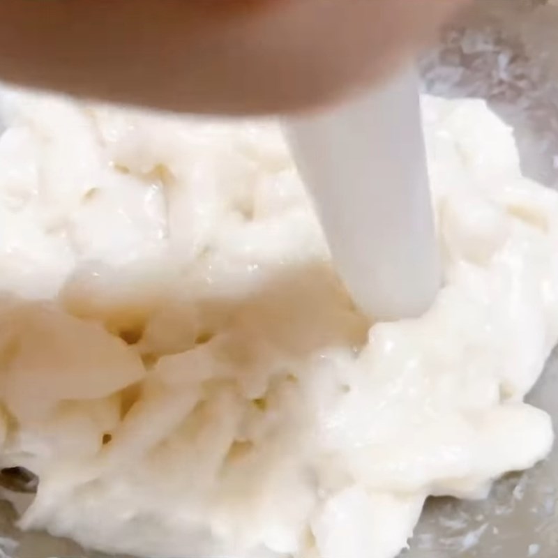 Bước 4 Luộc và giã bột Bánh dày mặn