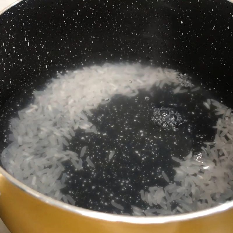 Bước 3 Nấu cháo gạo cho bé ăn dặm cháo chim bồ câu cho bé