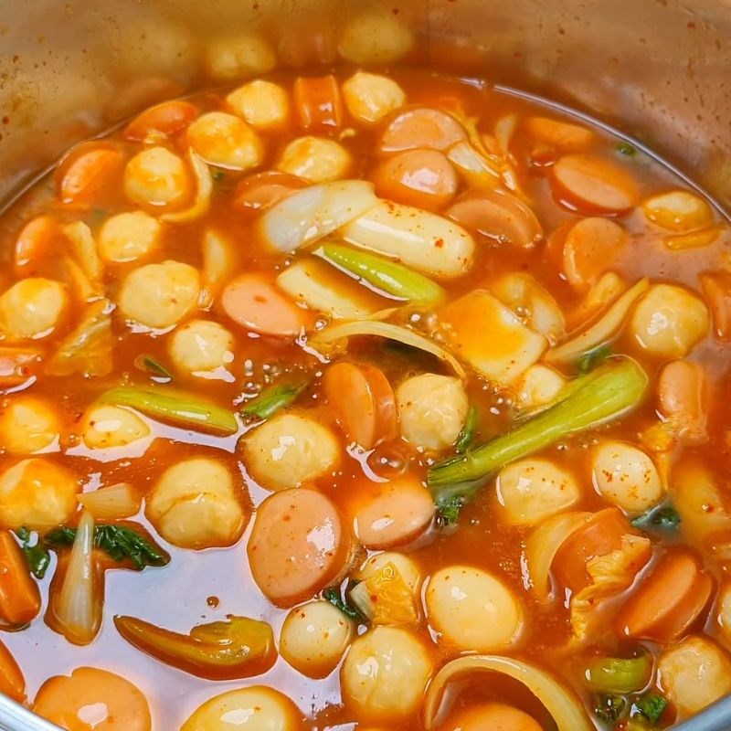 Bước 4 Nấu tokbokki Tokbokki cải thảo
