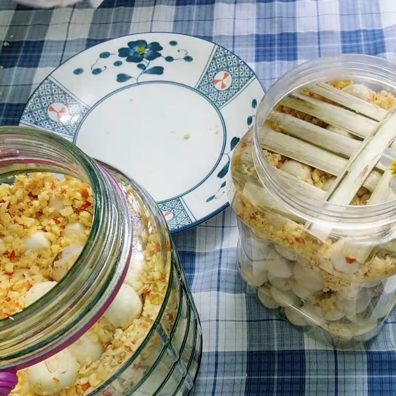 Bước 4 Ngâm cà vào hũ Cà teo ngâm mắm