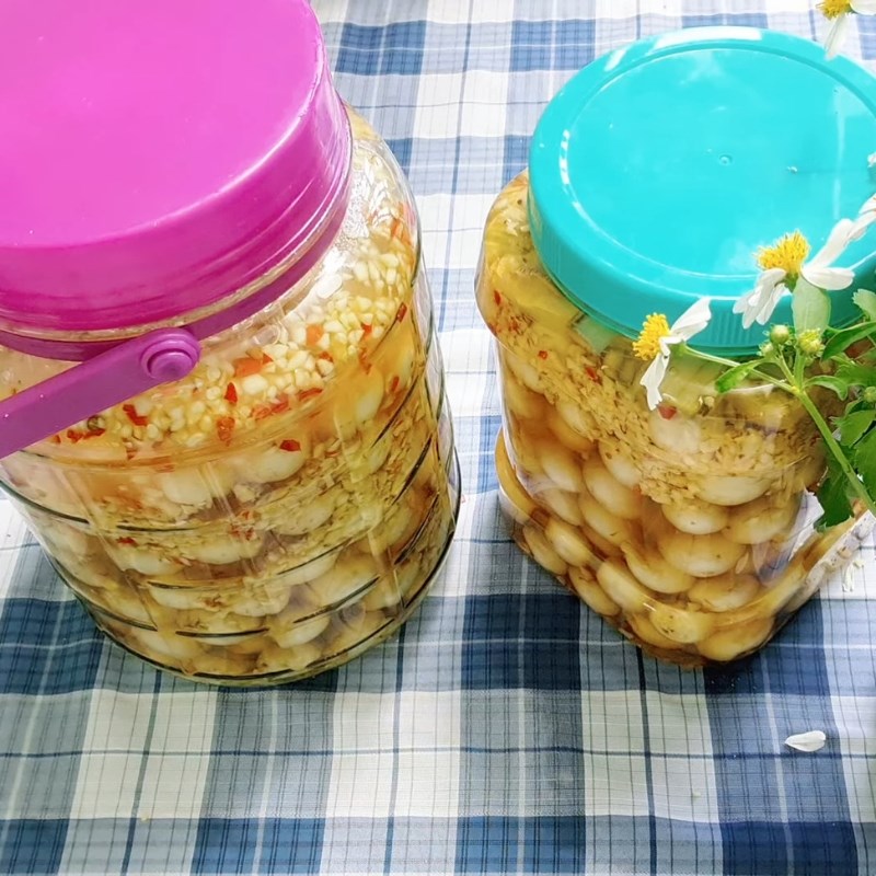 Bước 4 Ngâm cà vào hũ Cà teo ngâm mắm