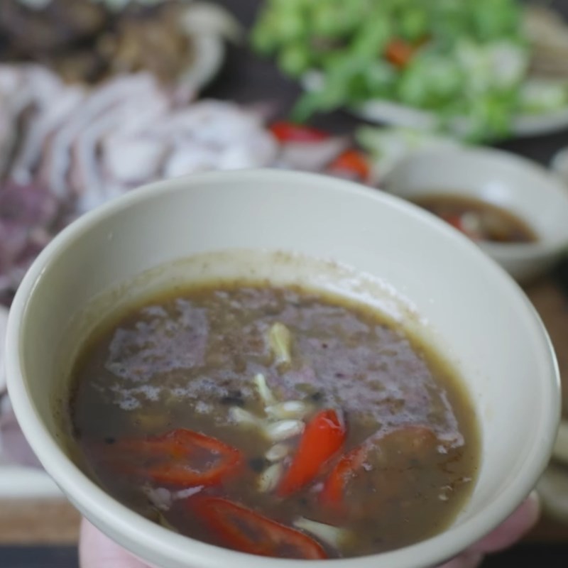 Bước 3 Pha nước chấm lòng lợn mắm tôm thần thánh Lòng lợn luộc