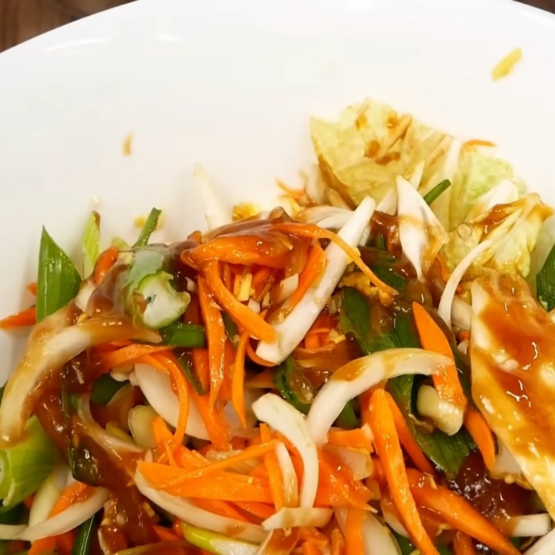 Bước 4 Pha sốt trộn kim chi Kim chi cải thảo muối ăn liền