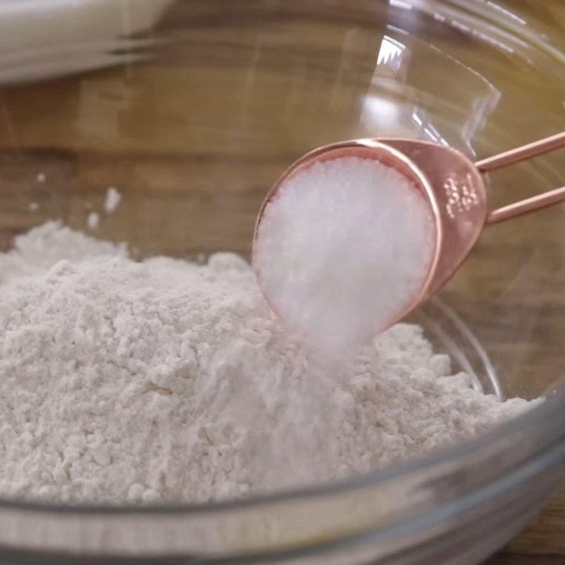 Bước 1 Pha trộn bột khô làm bánh crepe Bánh crepe Pháp