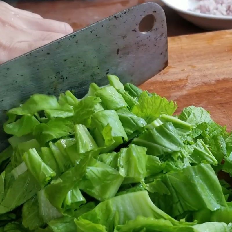 Bước 2 Sơ chế cá quả và các nguyên liệu khác lẩu cá quả rau cải