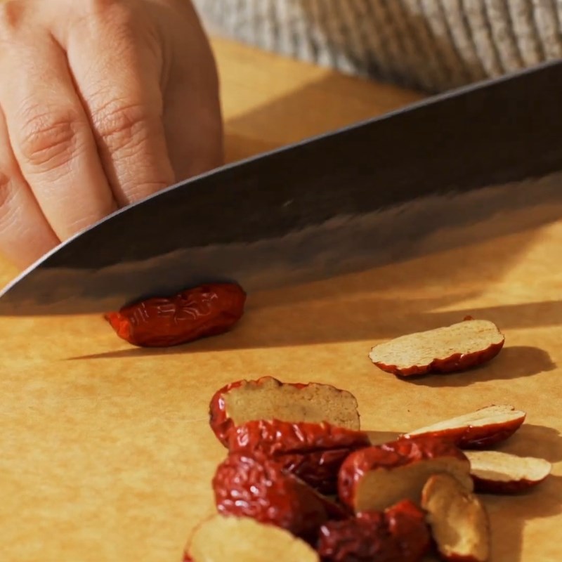 Bước 2 Sơ chế các nguyên liệu hầm Chân giò hầm Hàn Quốc