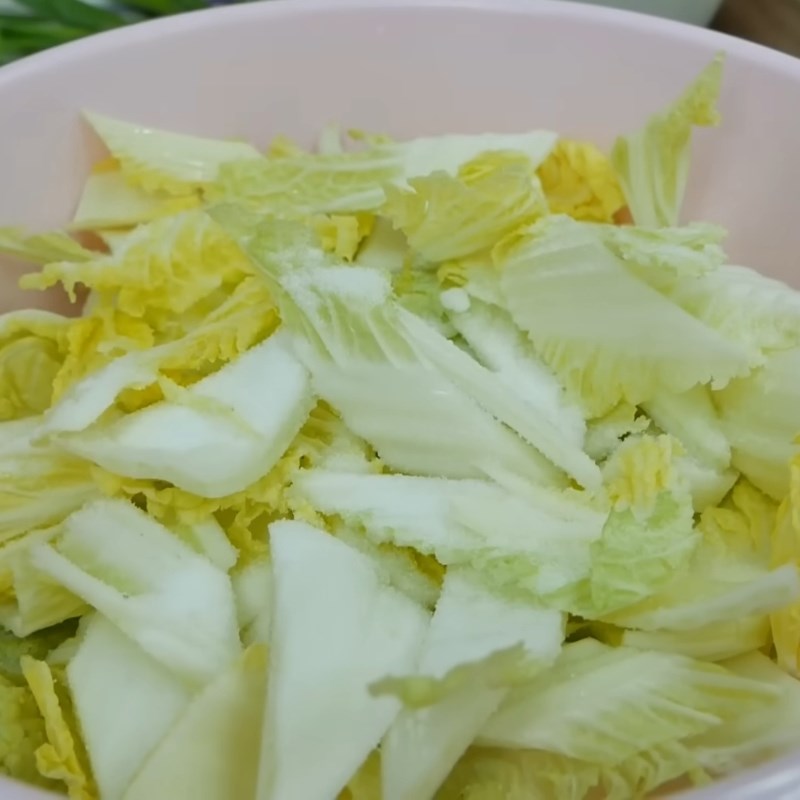 Bước 1 Sơ chế cải thảo Kim chi cải thảo muối ăn liền
