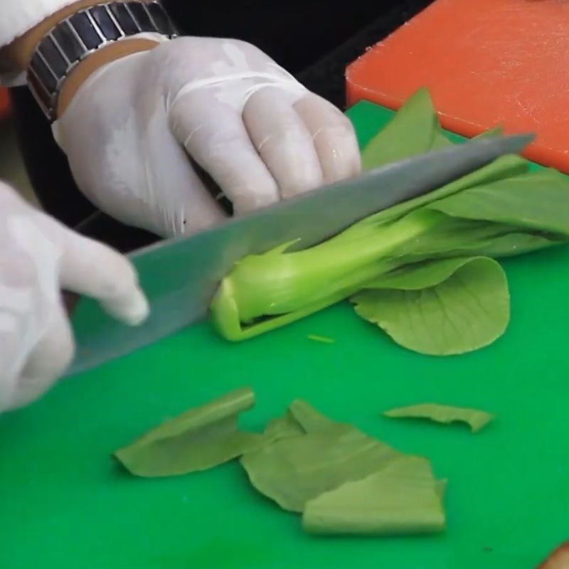 Bước 6 Sơ chế cải xanh và cà rốt ăn kèm Giò heo hầm tóc tiên