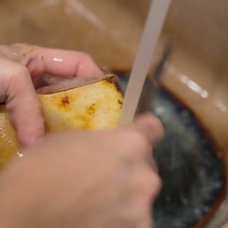 Bước 2 Sơ chế chân giò Chân giò giả cầy không cần mẻ