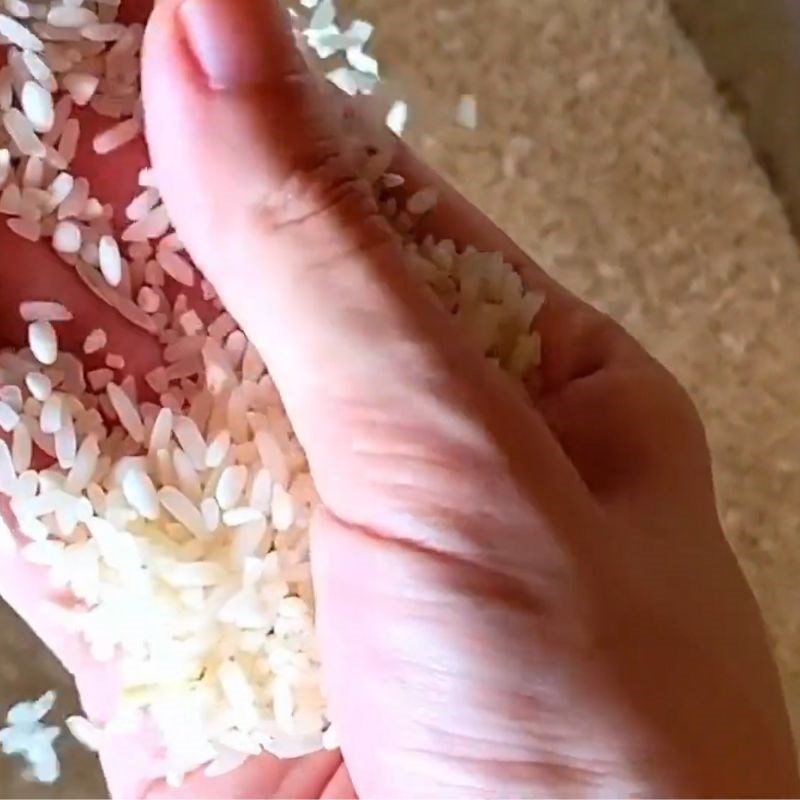 Bước 1 Sơ chế gạo làm bánh nắm Bánh nắm