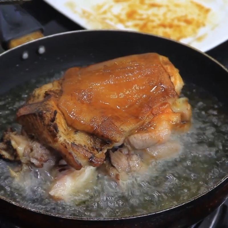 Bước 1 Sơ chế giò Heo Giò heo hầm tóc tiên