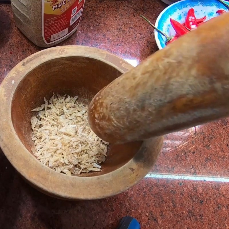 Bước 1 Sơ chế nguyên liệu Muối chấm xoài