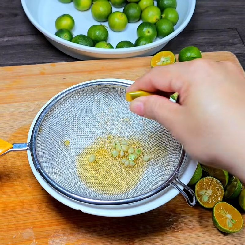 Bước 3 Sơ chế tắc Trà tắc thái xanh