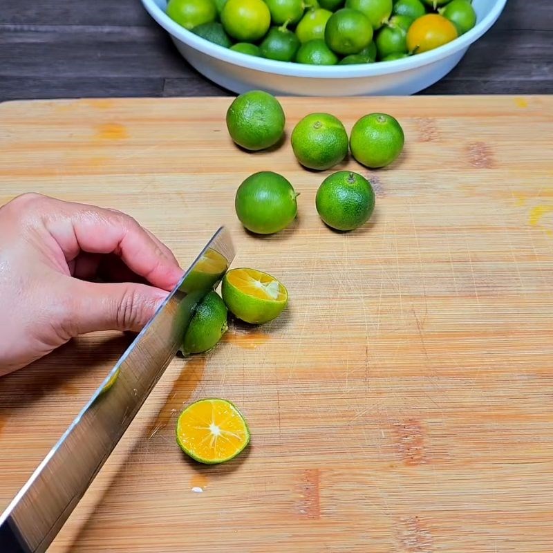 Bước 3 Sơ chế tắc Trà tắc thái xanh