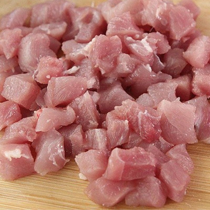 Bước 1 Sơ chế thịt và tôm Xúc xích cho bé