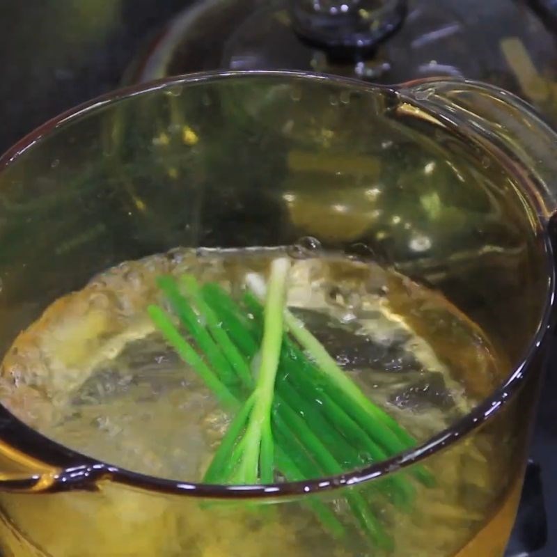 Bước 5 Sơ chế tóc Tiên thanh mát Giò heo hầm tóc tiên