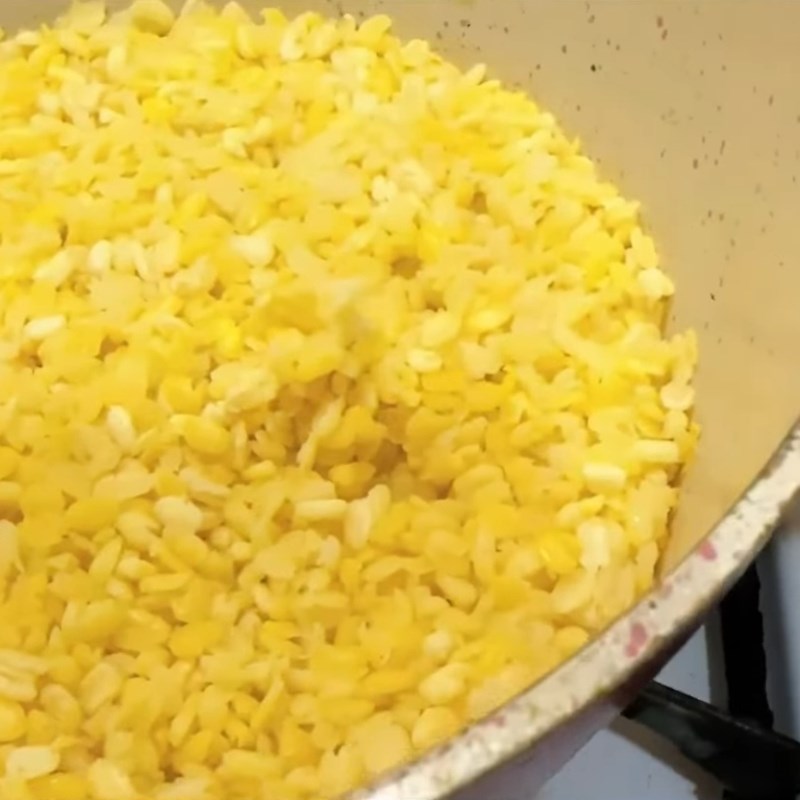 Bước 1 Sơ chế và nấu đỗ xanh Bánh dày mặn