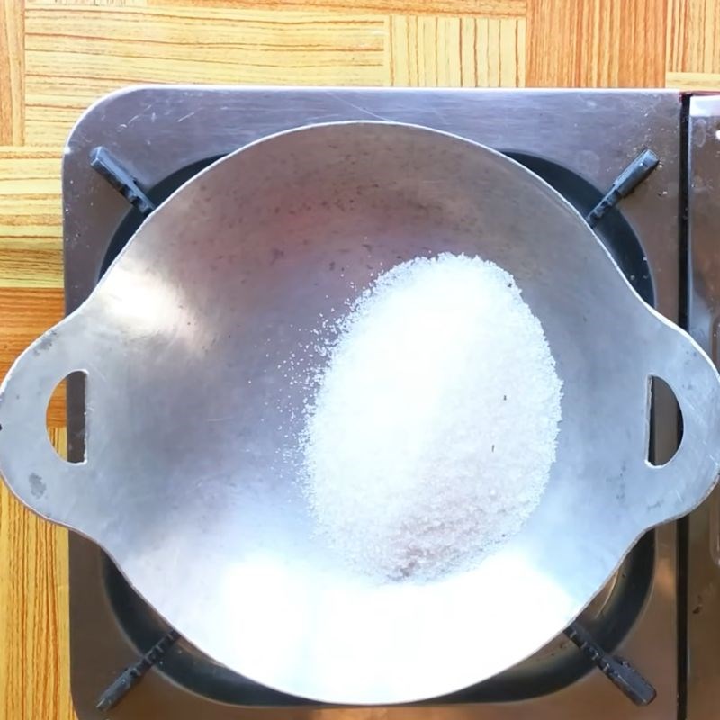 Bước 6 Thắng nước đường thơm lừng Bánh lọt lá dứa