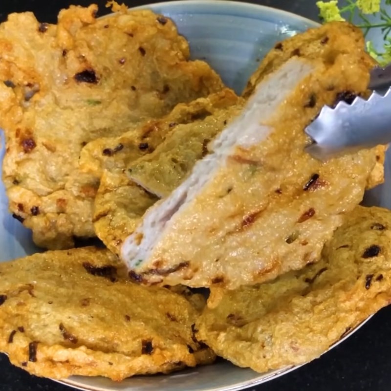 Bước 4 Thành phẩm Chả cá thác lác chiên
