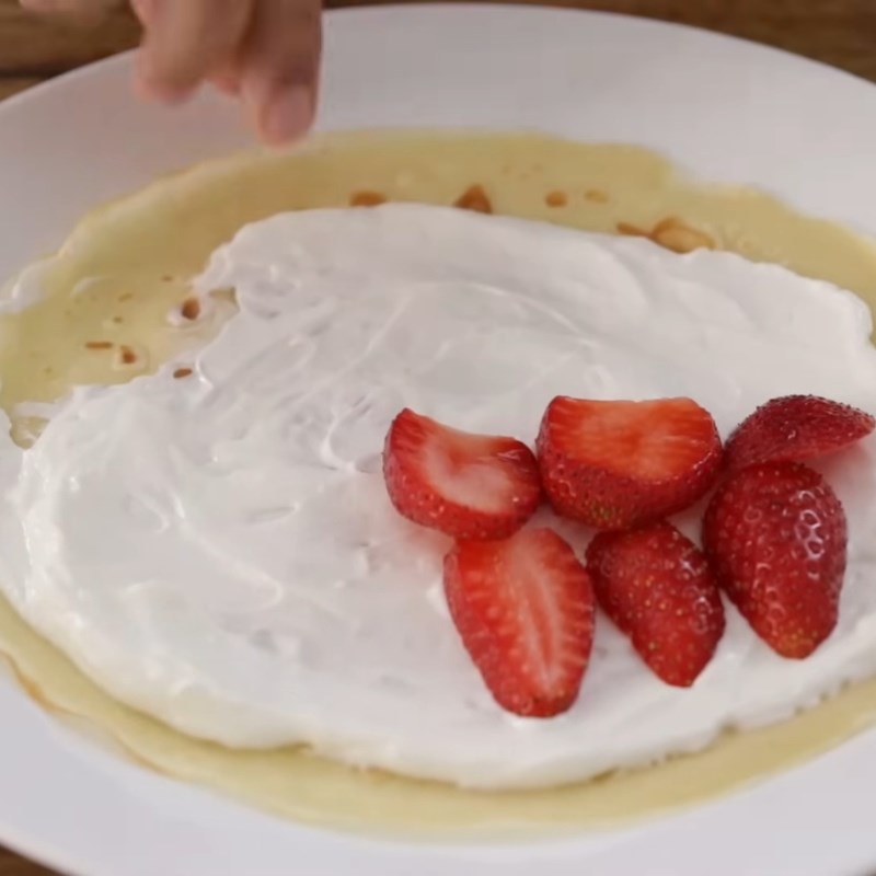 Bước 5 Thêm nhân và hoàn thiện Bánh crepe Pháp