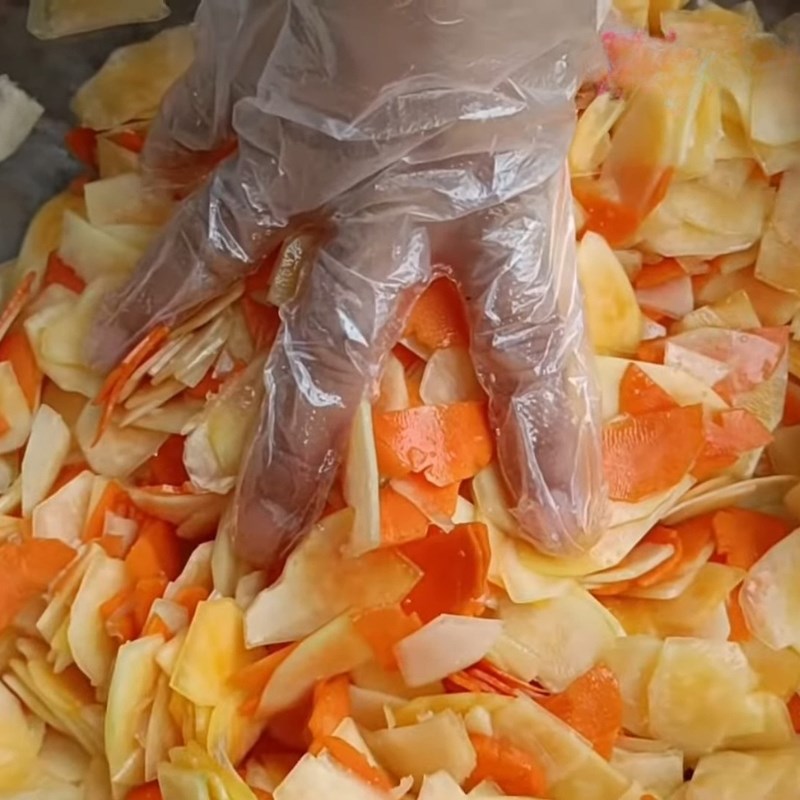 Bước 2 Trộn dưa góp chua ngọt Dưa góp đu đủ