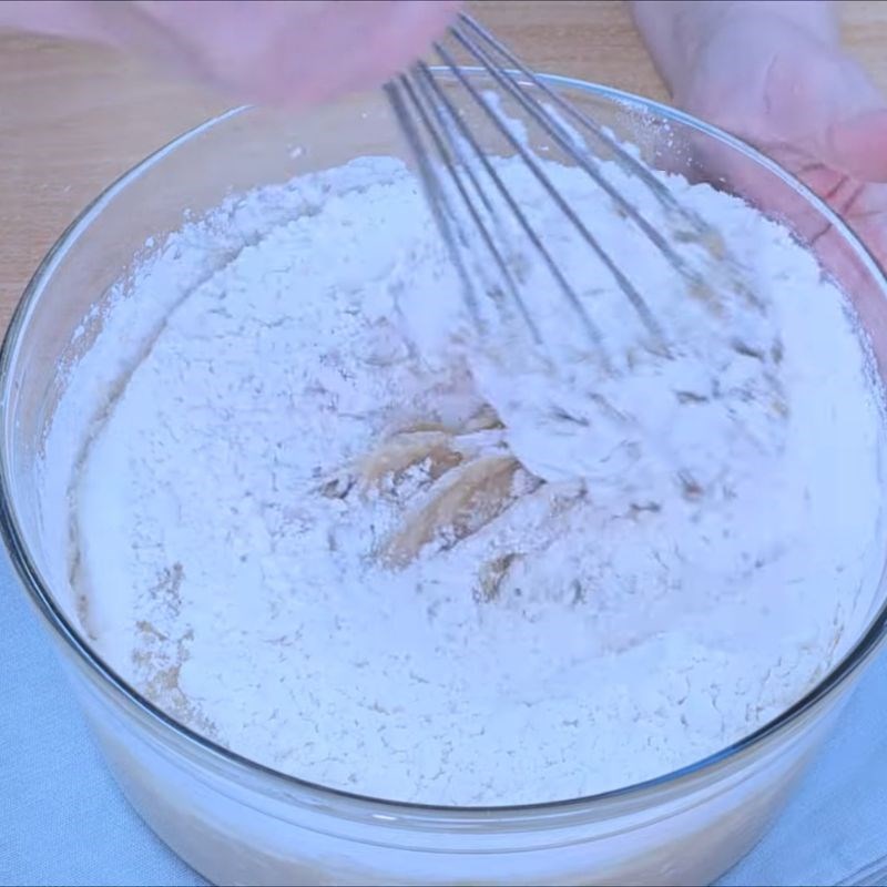 Bước 4 Trộn vỏ bánh chả giòn rụm bánh chả lá chanh