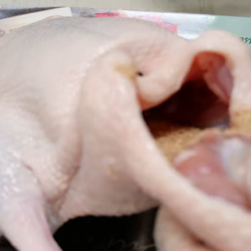 Bước 2 Ướp gia vị khô cho vịt quay vịt quay da giòn