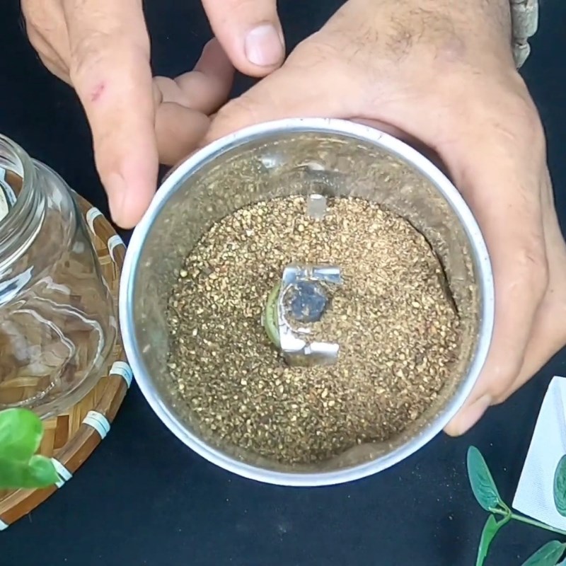 Bước 3 Xay tiêu Muối tiêu ngon