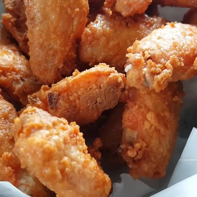 Bước 3 Chiên cánh gà giòn rụm Gà chiên nước mắm công thức chuẩn