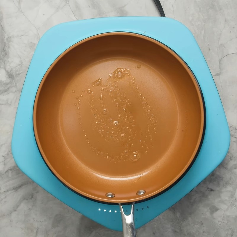 Bước 1 Chiên trứng lòng đào cấp tốc Trứng chiên lòng đào