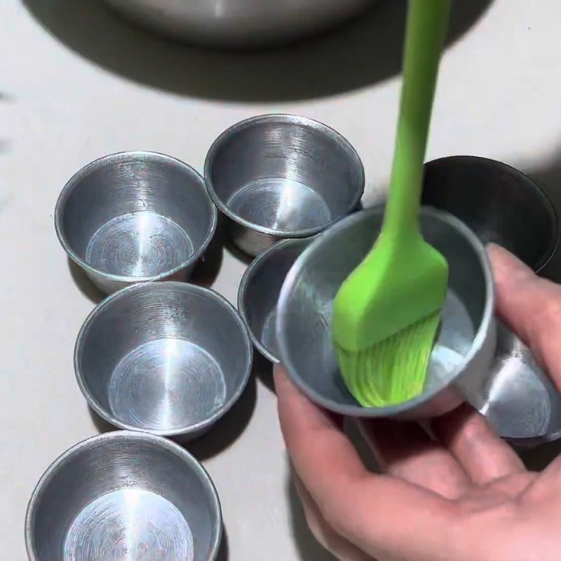 Bước 1 Chuẩn bị khuôn bánh thuẫn Bánh thuẫn bằng bột mì